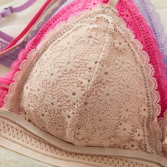 Bundle of Three Lace Bra Set | Medium - Picture 3 of 4